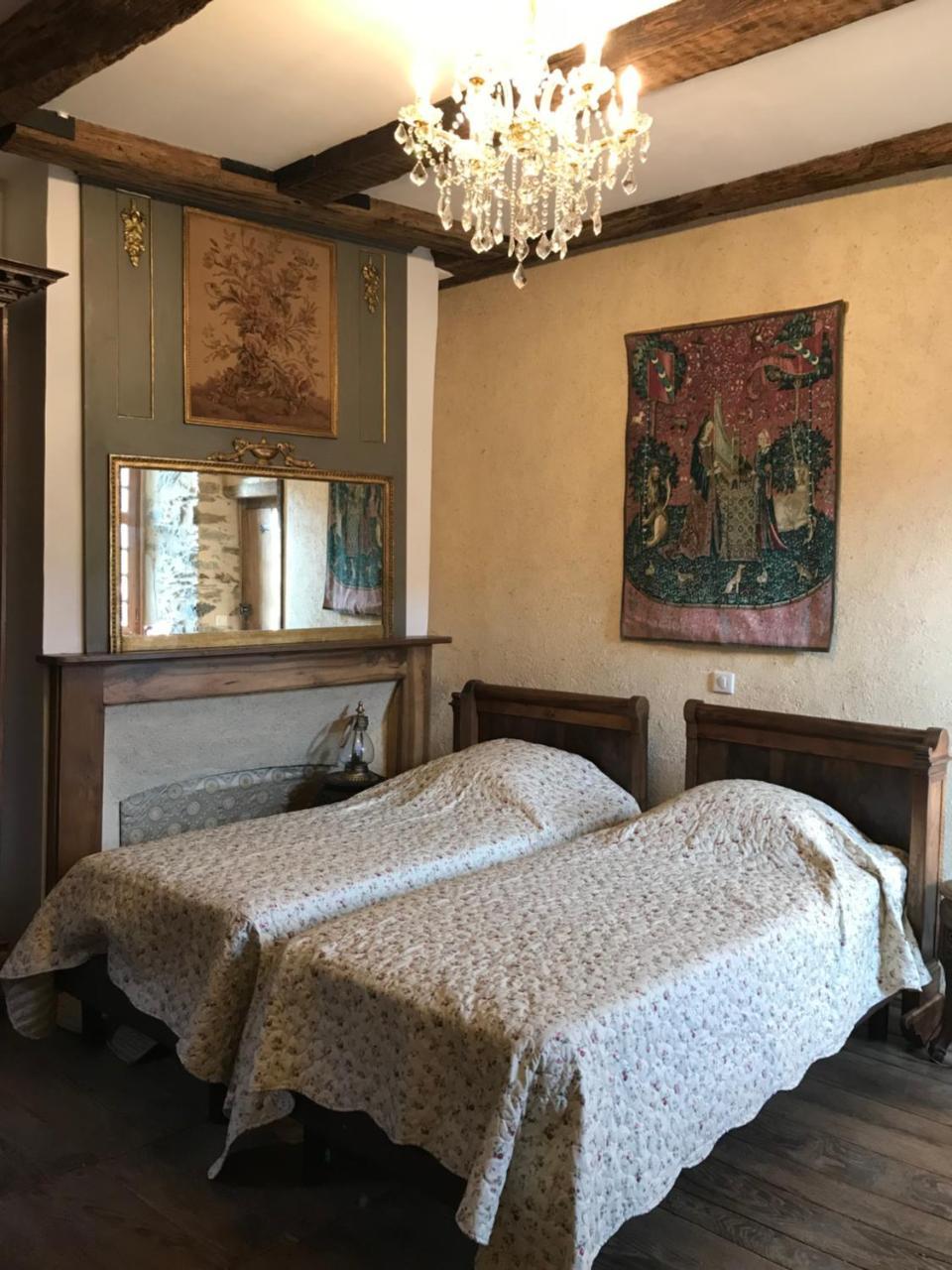 Portail Haut Bed & Breakfast Previnquieres Екстериор снимка